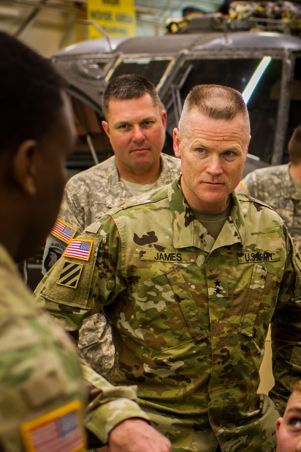 16th CAB hosts I Corps and 7th ID commanding generals for maintenance brief