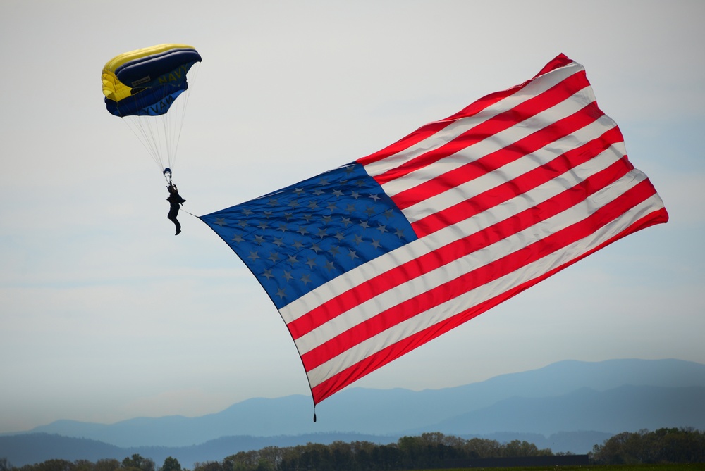 LEAP FROGS BRING IN THE NATION'S COLORS