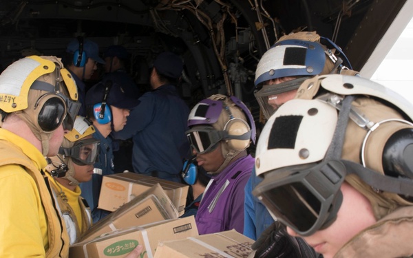 31st MEU Marines Support Government of Japan's Relief Efforts with MV-22B Osprey