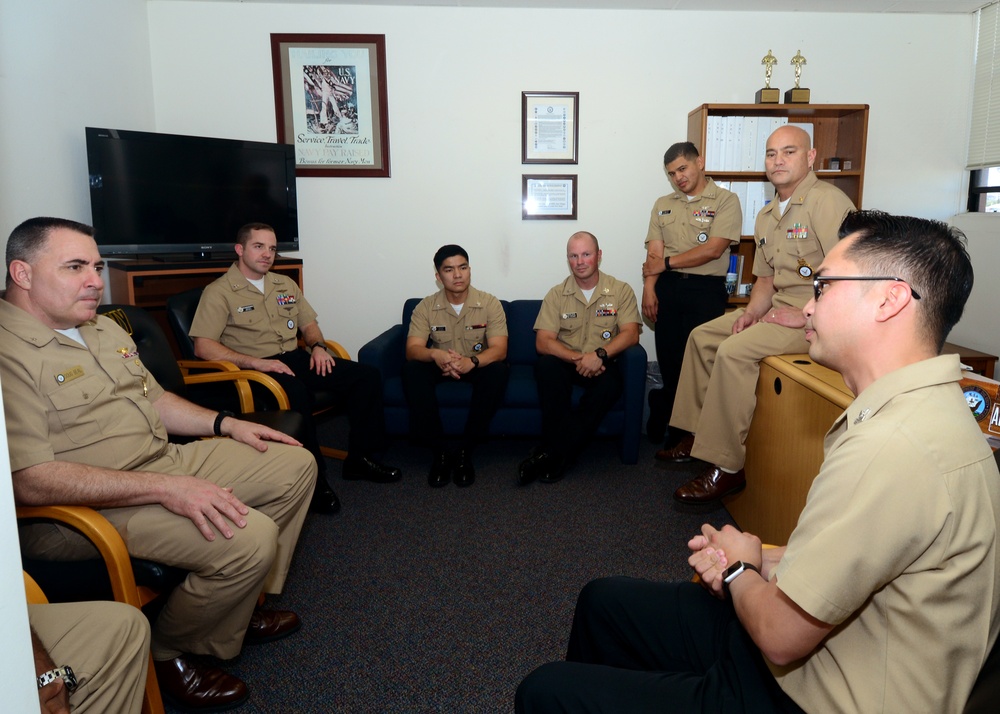 Deputy Navy Recruiting Command Visits NRD San Diego