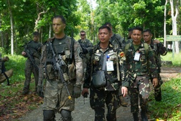 US Forces Executes a Combined-Joint Operation with their Philippine Counterparts