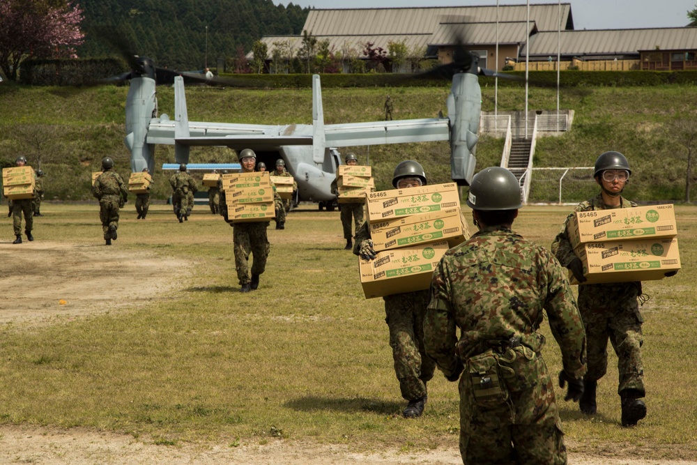 Marines step up relief support for Kyushu earthquake victims