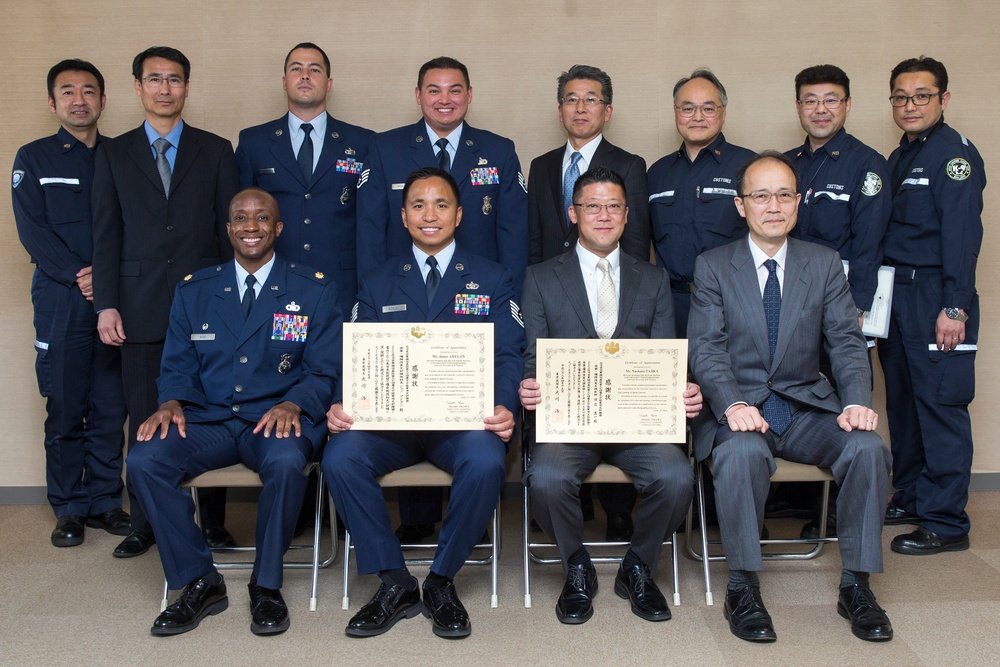 Air Force MWD handlers visit Japan K-9 training center