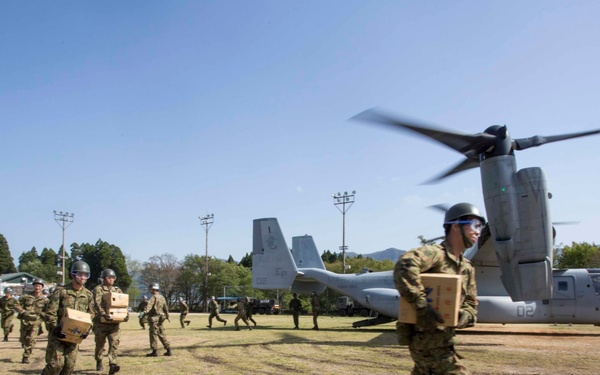 MARINES CONTINUE SUPPORT FOR KYUSHU EARTHQUAKE VICTIMS