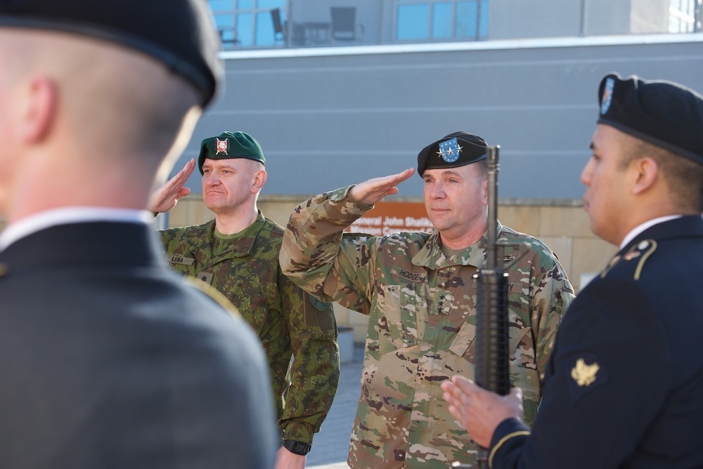 Lt. Gen. Ben Hodges and Maj. Gen. Almantas Leika