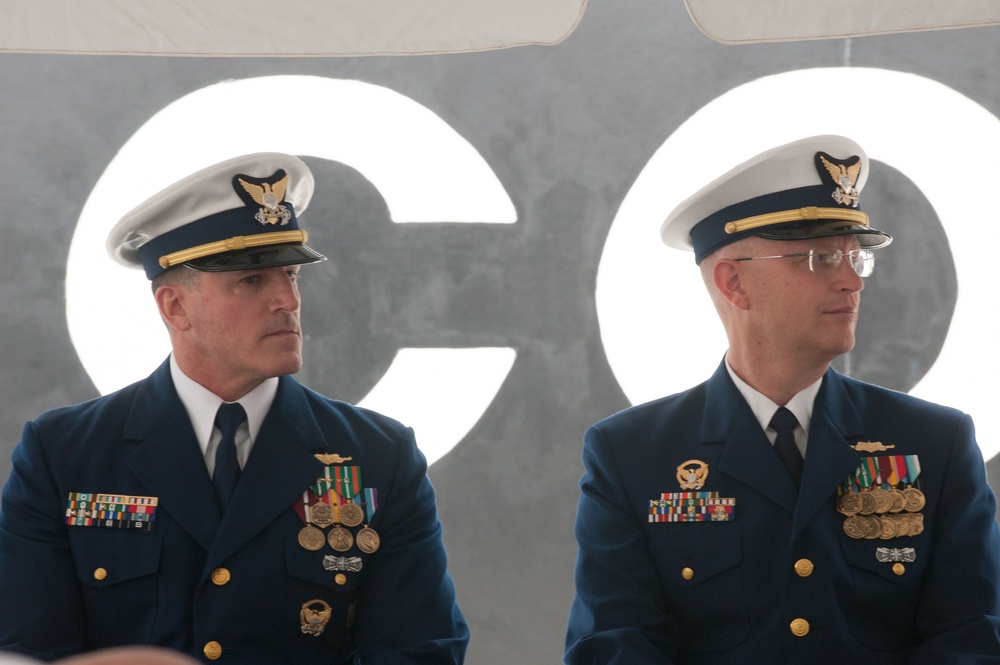 Coast Guard Cutter Willow changes command in Newport, RI
