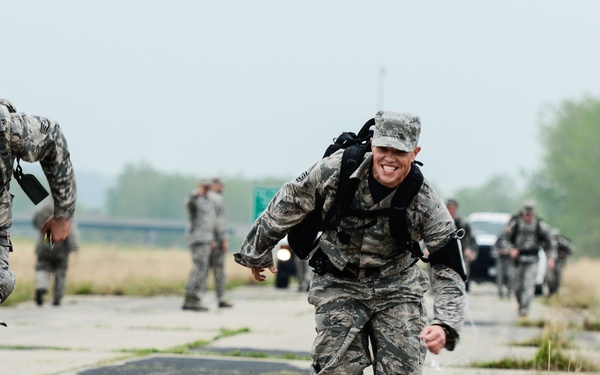 Airmen compete for German badge