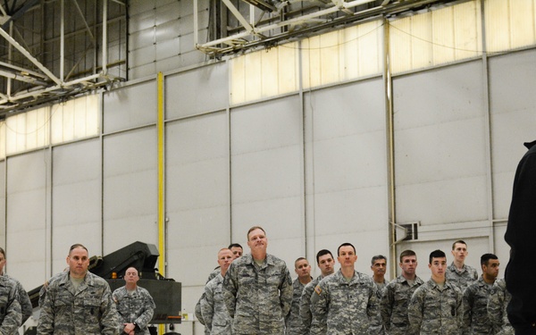 Airmen receive German badge