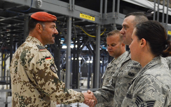 Airmen receive German badge
