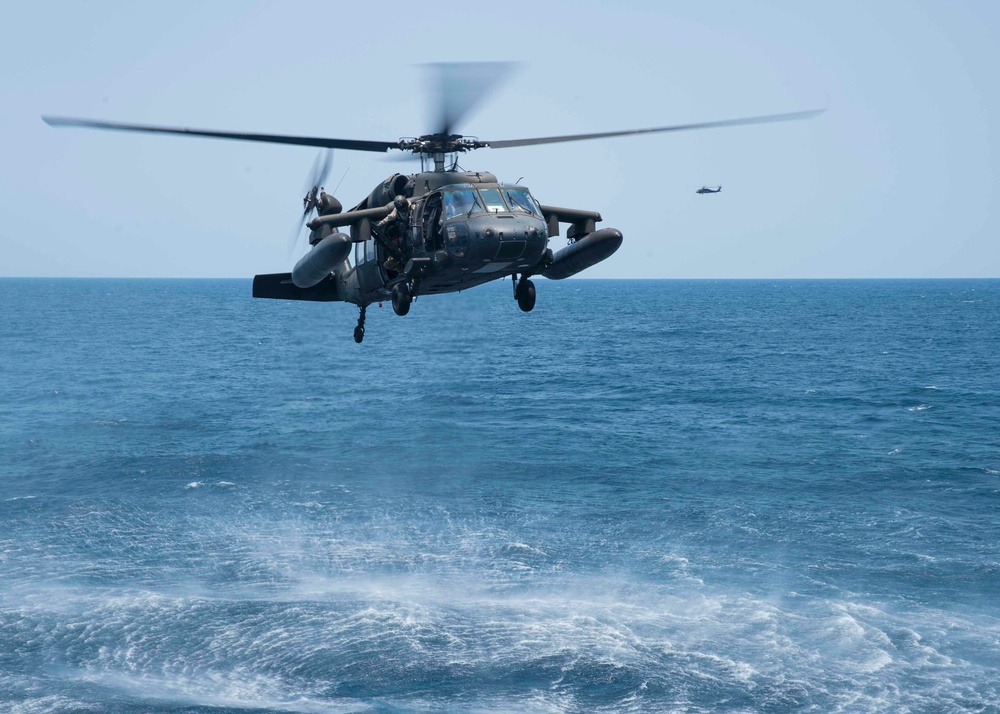 Joint Task Force-Bravo pilots complete DLQs on USS Lassen