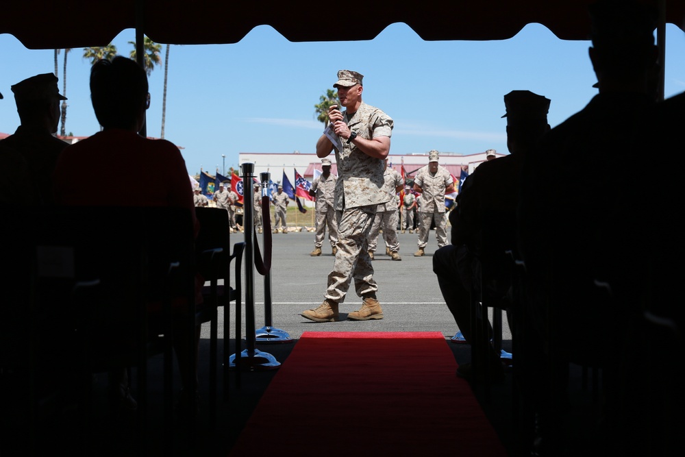 Col. Vance Cryer relinquishes command of 15th MEU