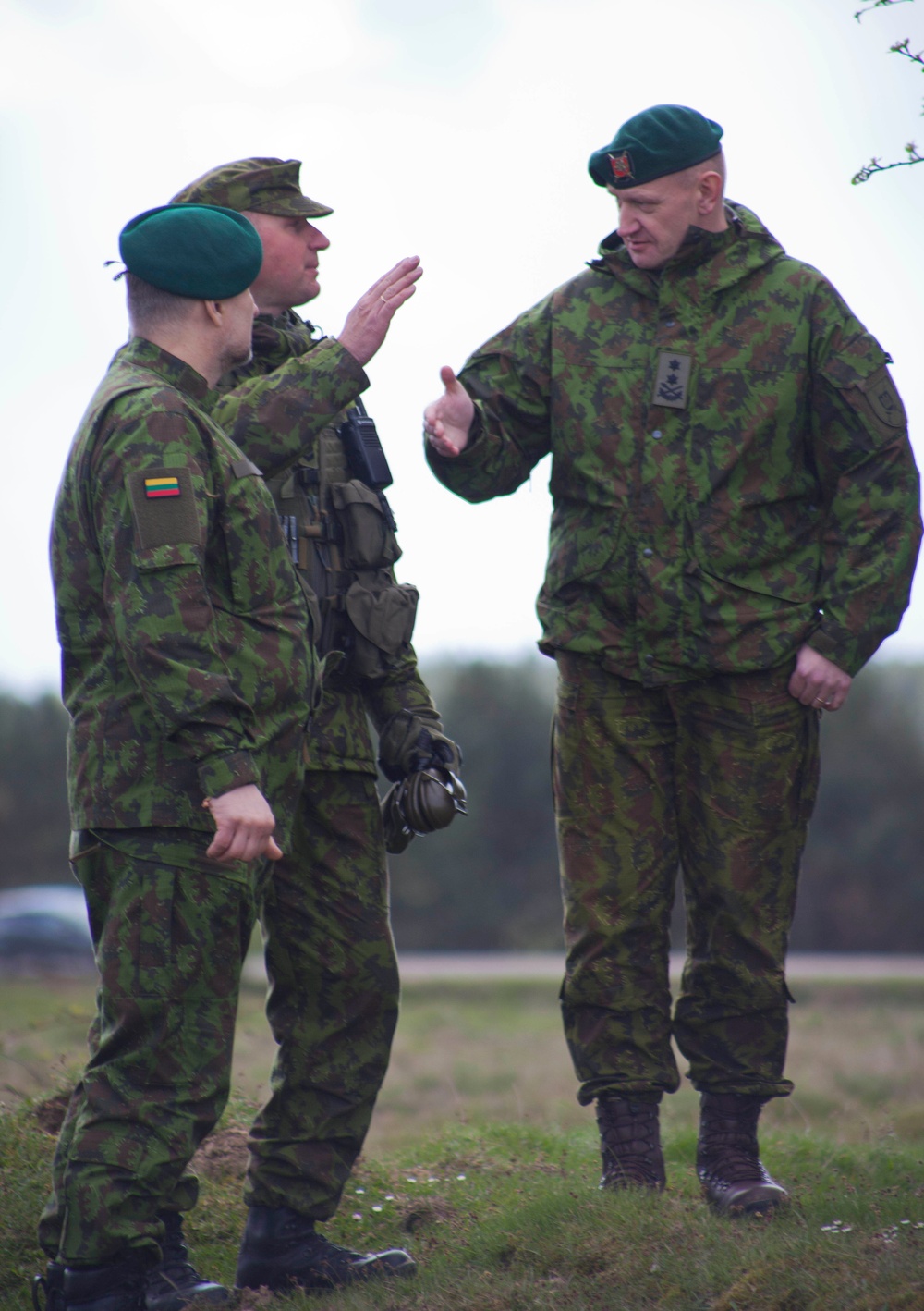Maj. Gen. Leika speaks to soldiers about training