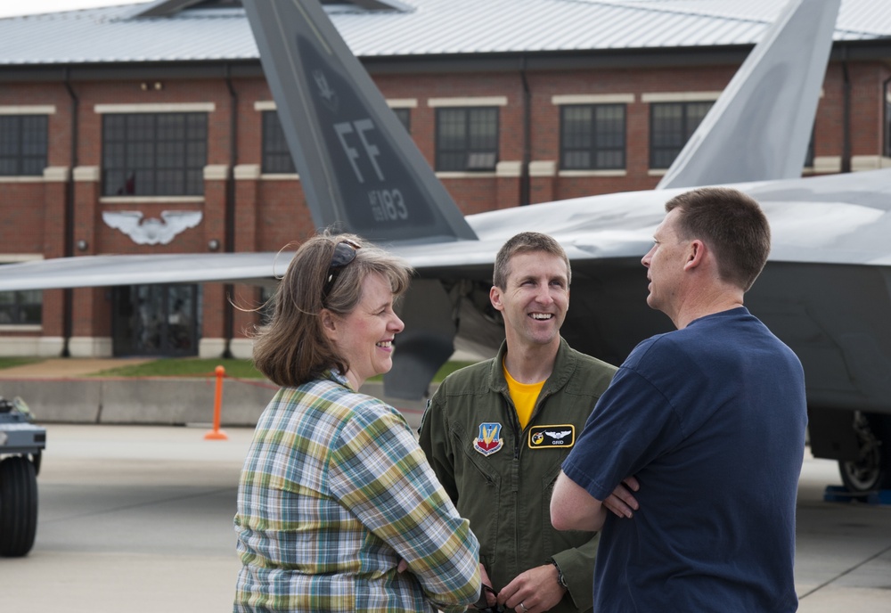 DVIDS Images AirPower soars over Hampton Roads [Image 4 of 12]