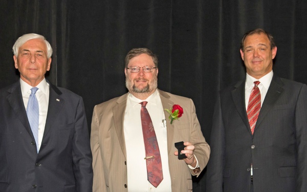 Dr. David Lamb receives SAE Fellowship