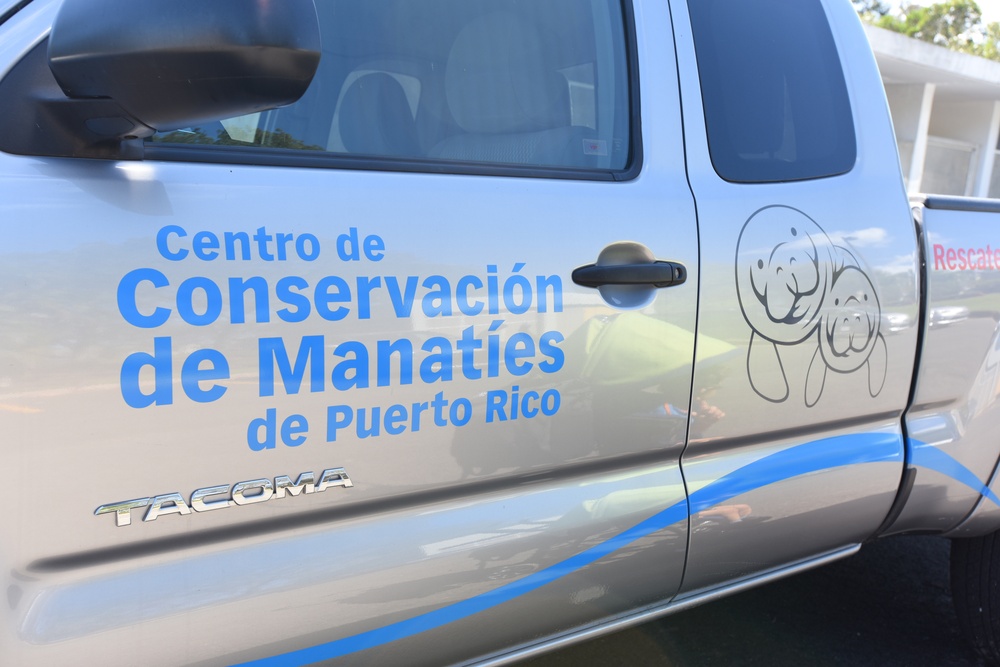 Puerto Rico Air National Guard visits the Puerto Rico Manatee Conservation Center