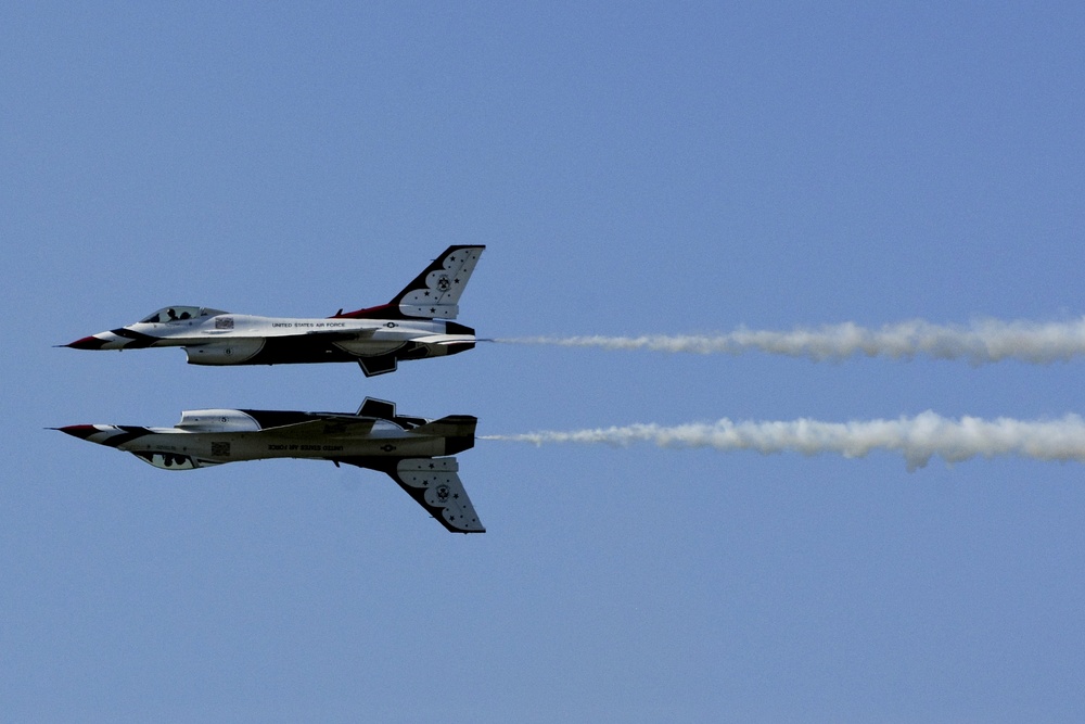 DVIDS Images AirPower soars over Hampton Roads [Image 6 of 8]