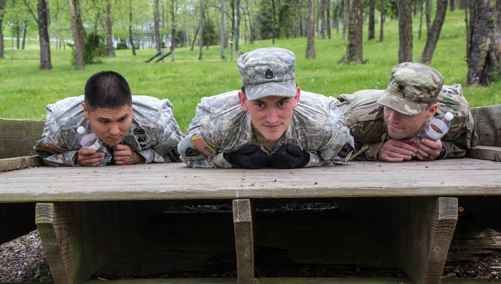 52nd and 111th Ordnance Group (EOD) Joint Team of the Year 2016