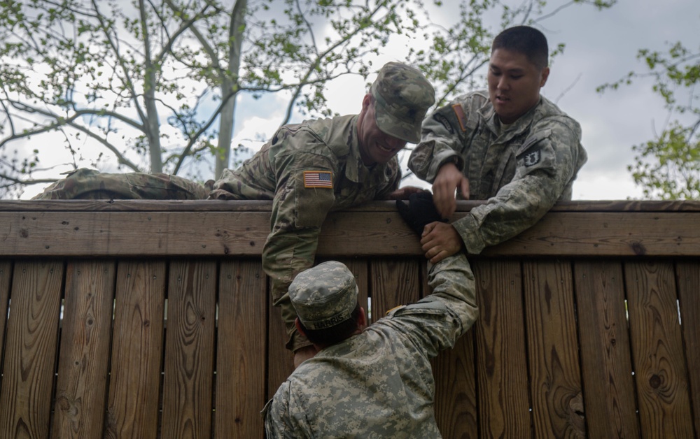 52nd and 111th Ordnance Group (EOD) Joint Team of the Year 2016