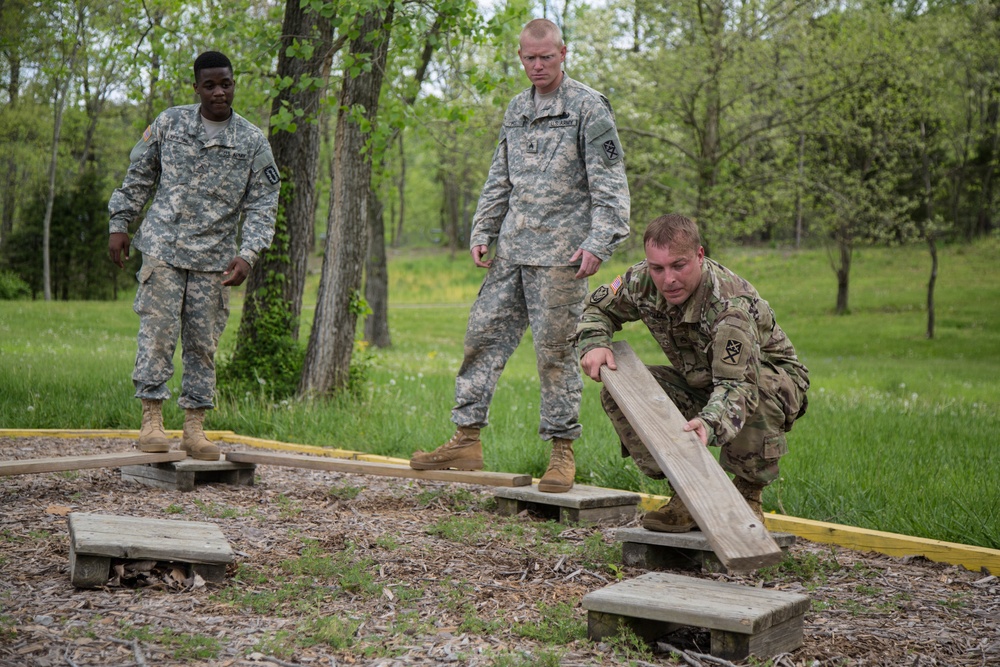 52nd and 111th Ordnance Group (EOD) Joint Team of the Year 2016