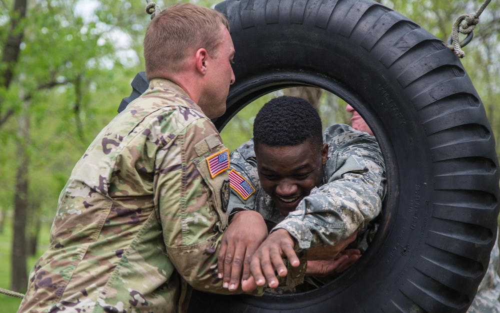 52nd and 111th Ordnance Group (EOD) Joint Team of the Year 2016