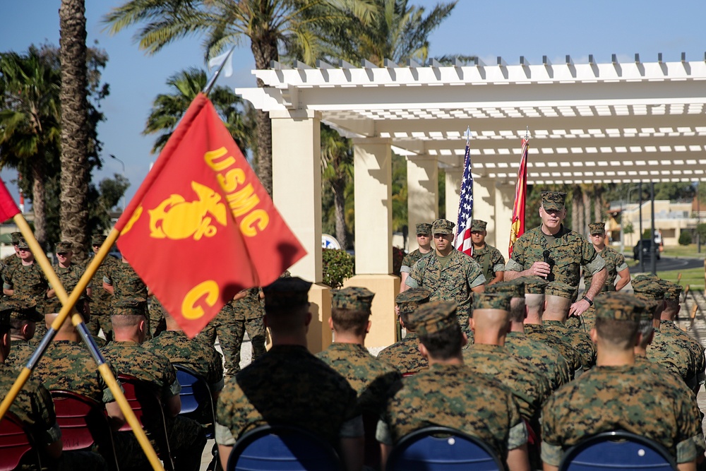 U.S. Marines change commanders in Italy