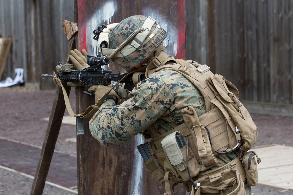 U.S. Marines sharpen response skills through combat marksmanship drills