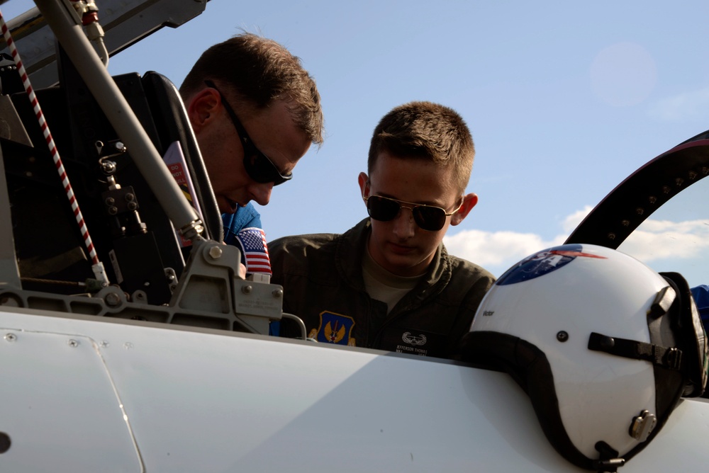 NASA lands astronaut at Maxwell Elementary