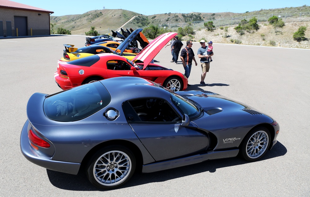Family, Food, Cars; 1st EOD Co. hosts Viper Club of Southern California at family day