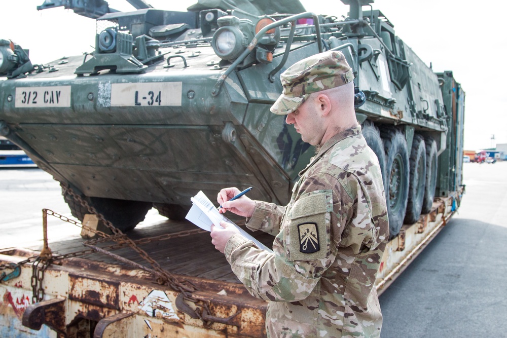 TF Stilwell oversees shipment of 3rd Squadron, 2nd Cavalry Regiment equipment