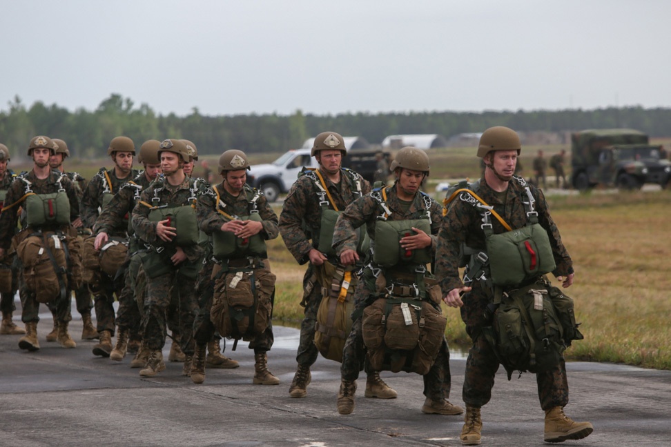 2nd Recon Marines conduct jump master refresher training