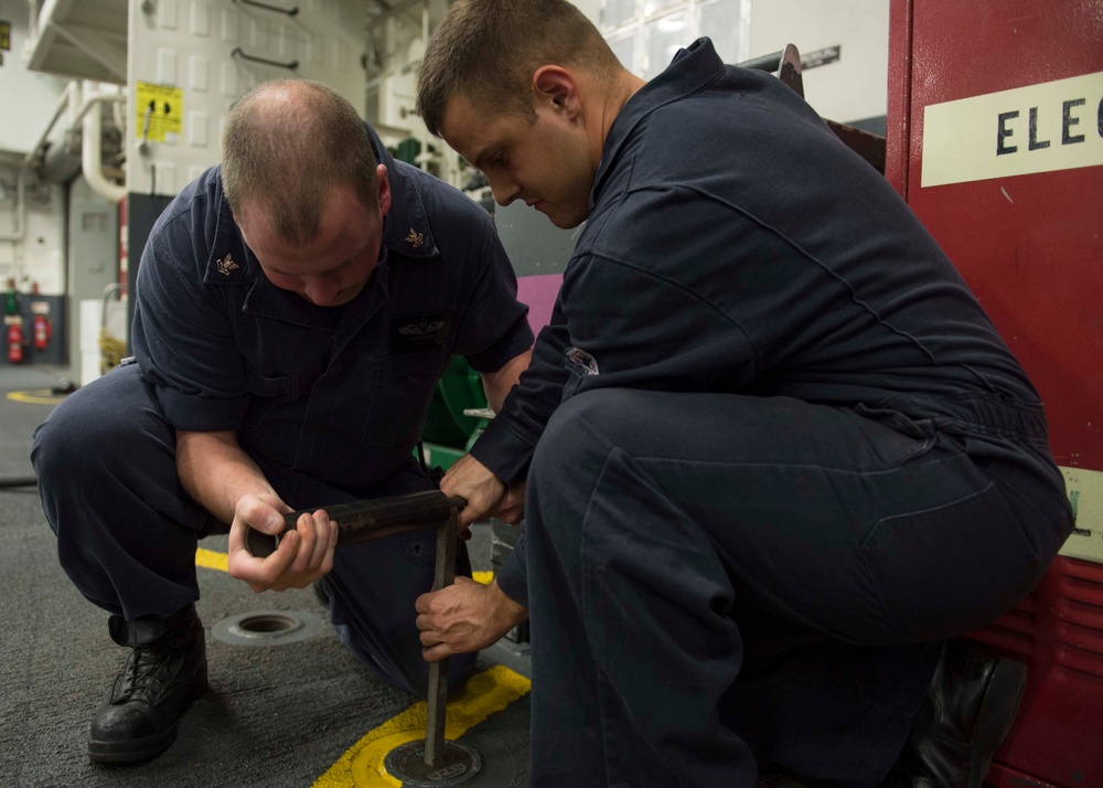 Makin Island Conducts Engineering Tests