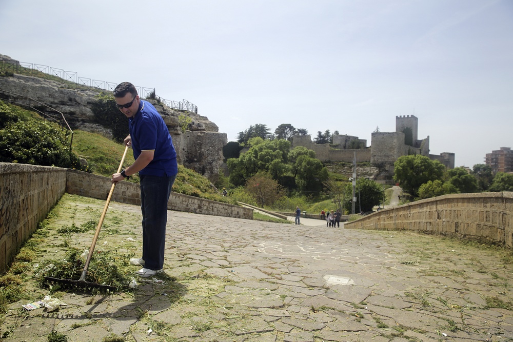 Marines restore castle, local community