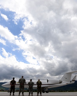 JFC Naples commander visits Camp Butmir, discusses status and future of BiH