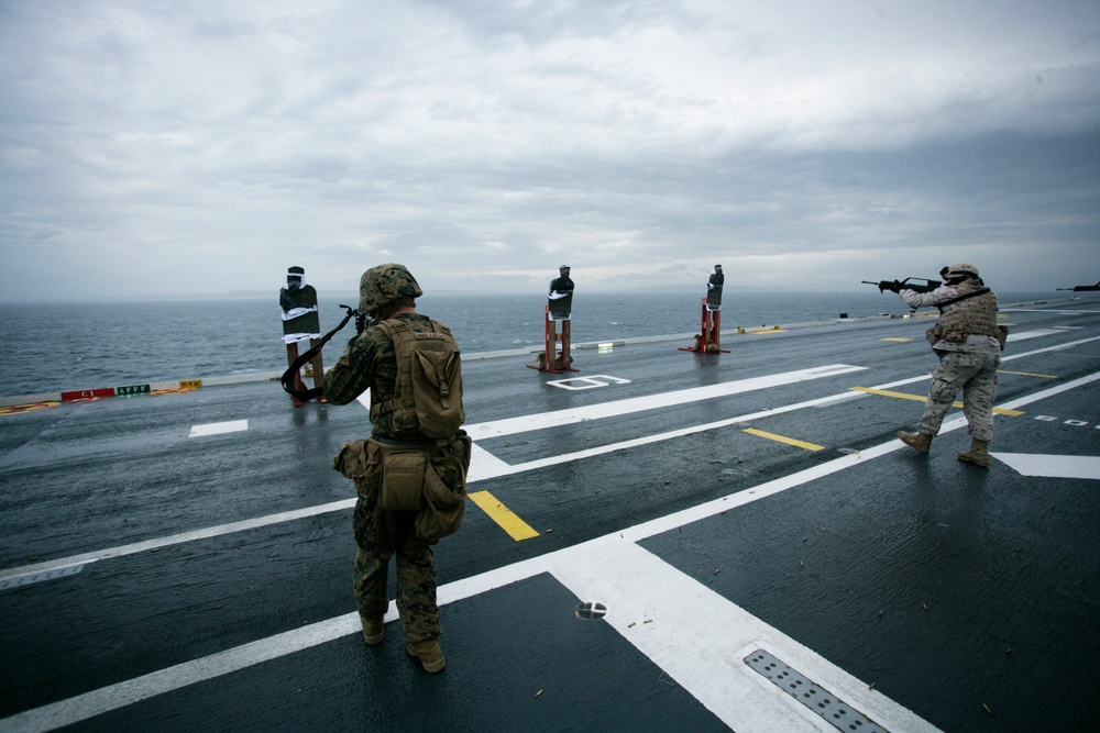 U.S. &amp; Spanish Marines conduct a deck shoot during AMPHIBEX 16.1