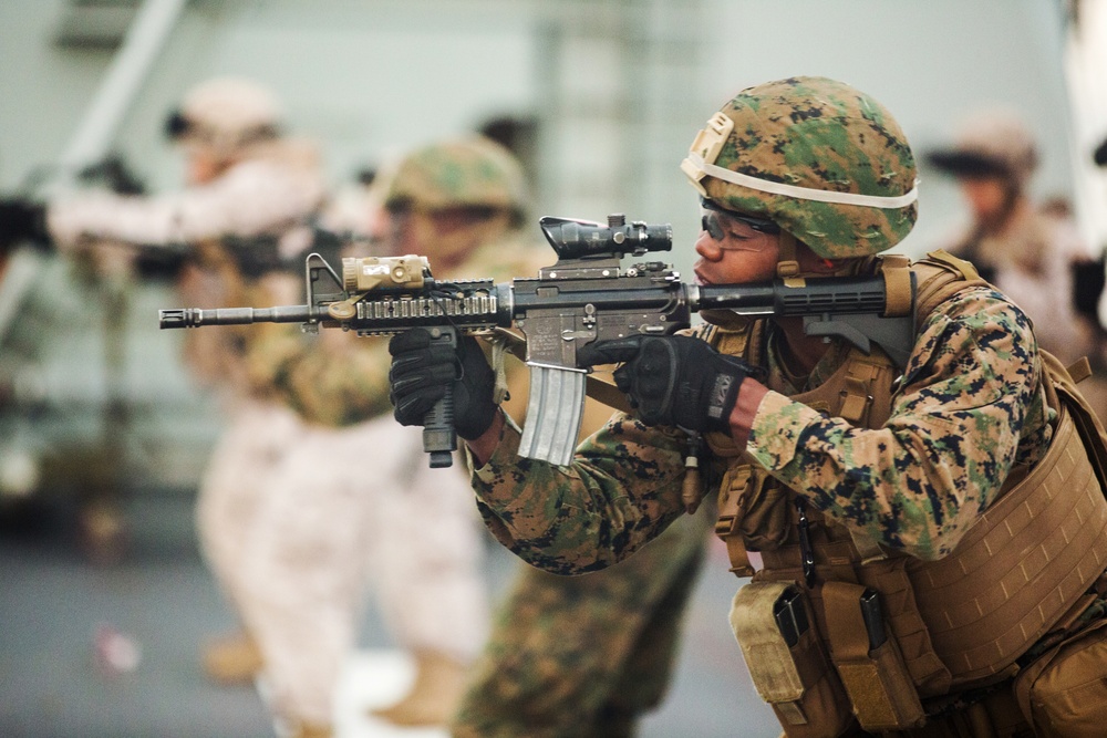 U.S. &amp; Spanish Marines conduct a deck shoot during AMPHIBEX 16.1