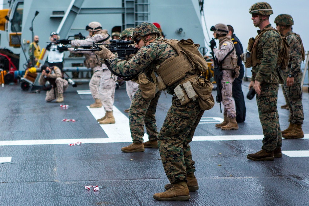 U.S. &amp; Spanish Marines conduct a deck shoot during AMPHIBEX 16.1