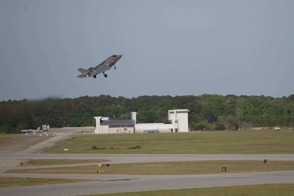 F-35B Air Show Training 20160425