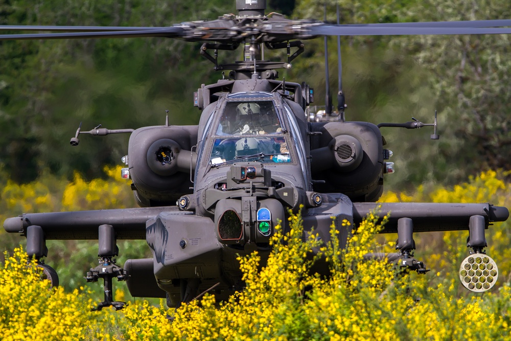 16th CAB, 2-2 SBCT conduct battalion-sized air assault training at JBLM