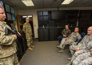 Honorary Air Mobility Command commanders visit JT2DC