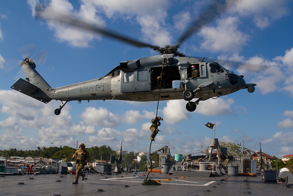 SOF conducts helicopter assault training