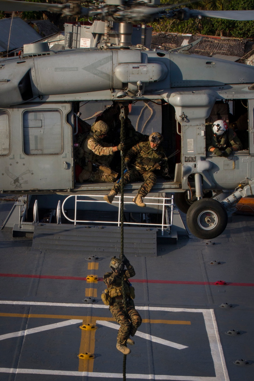 SOF conducts helicopter assault training