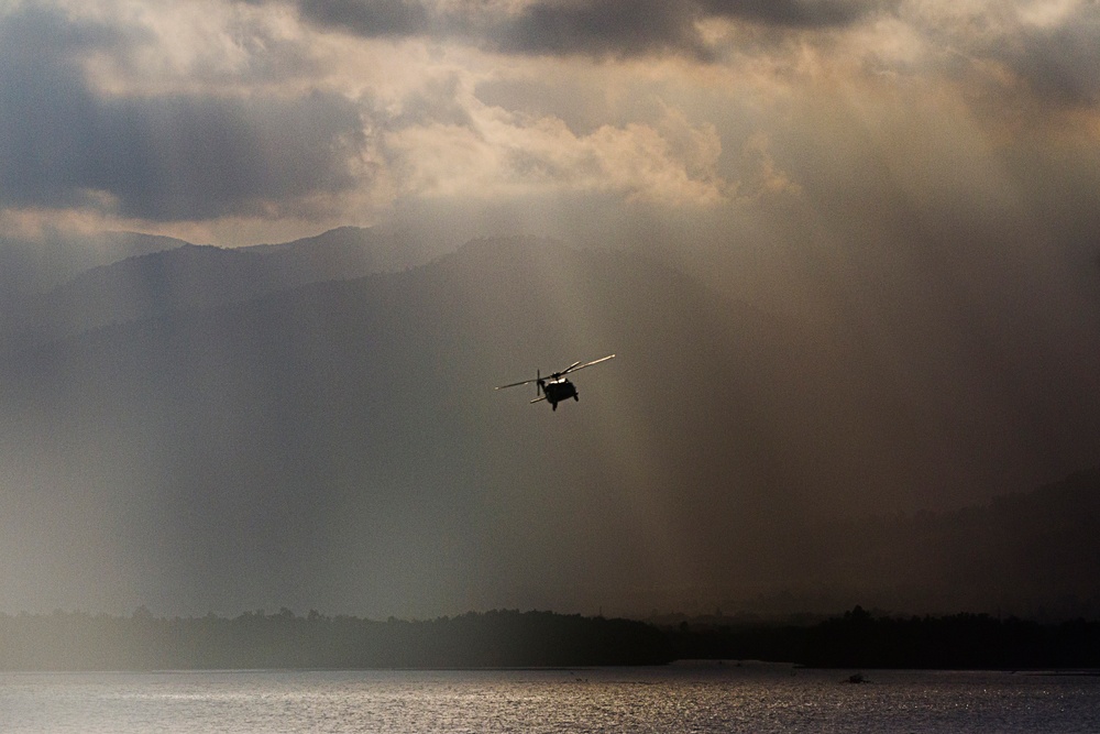 SOF conducts helicopter assault training