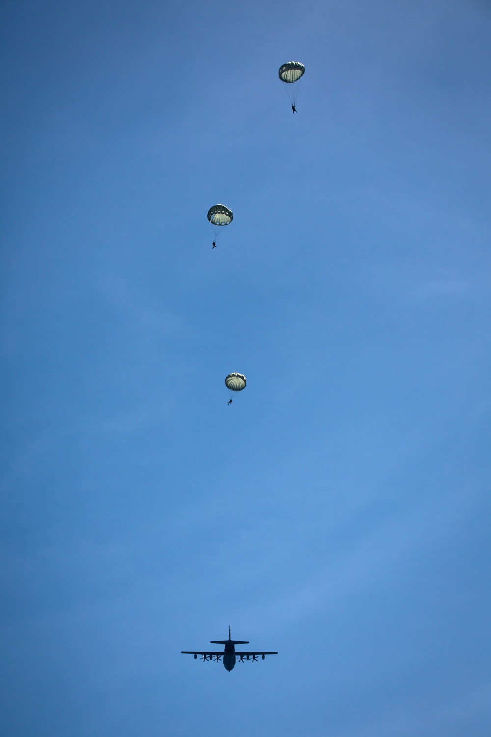 SOF conducts static line water jump