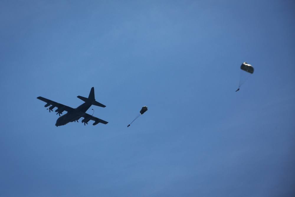 SOF conducts static line water jump