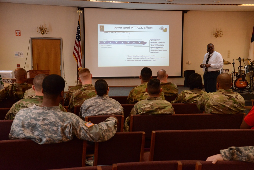 39th Sig Bn Commander Training