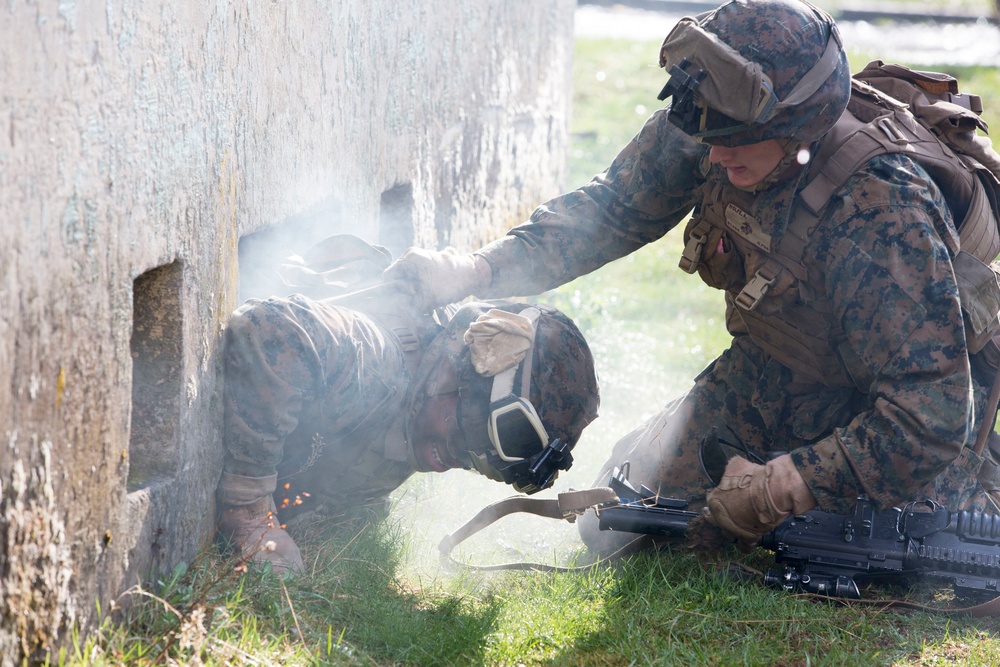 U.S. Marines complete pressure test with U.S. Army Special Forces