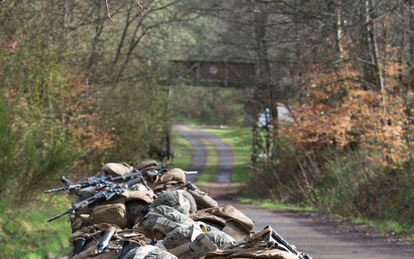 U.S. Marines complete pressure test with U.S. Army Special Forces