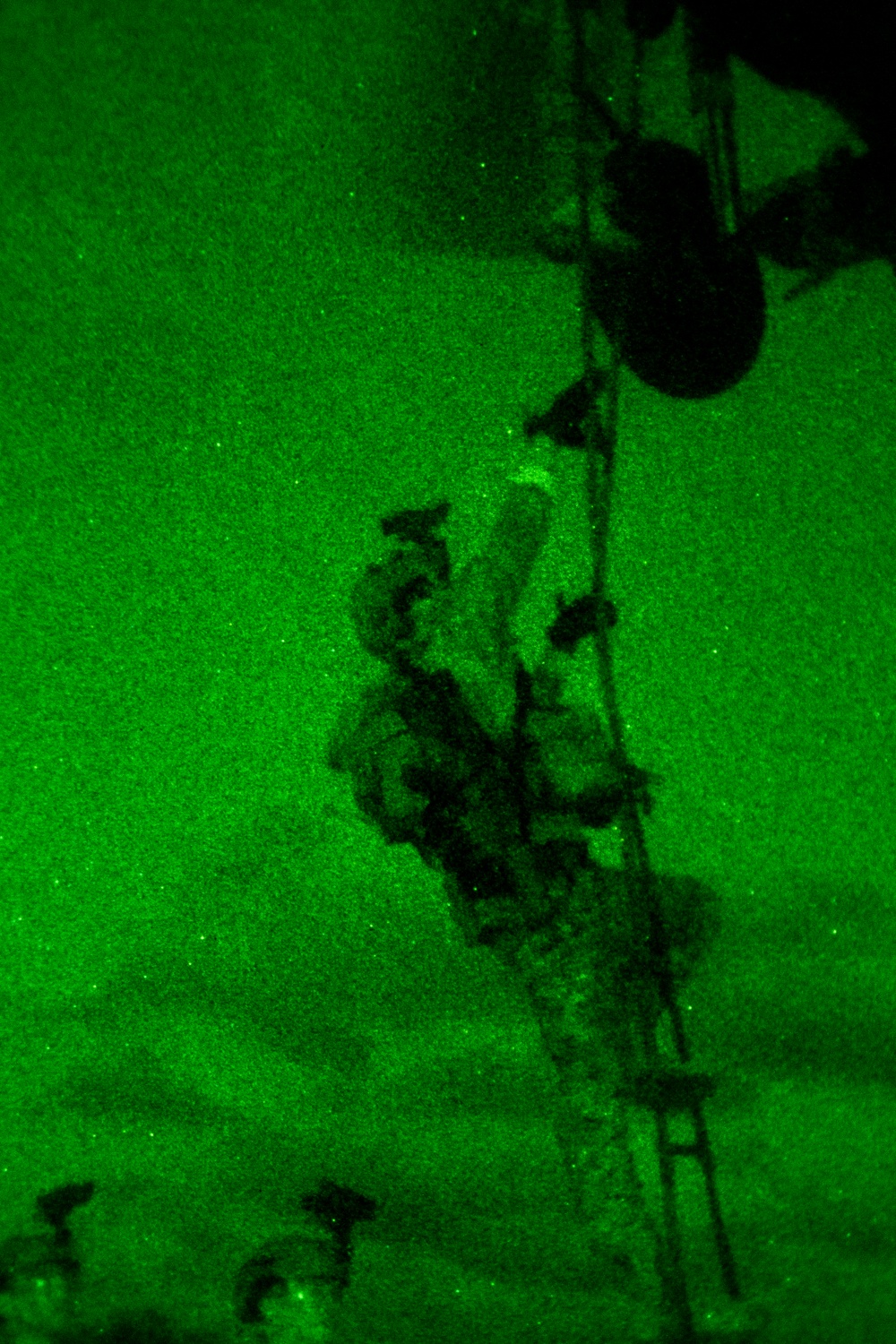 SOF conducts helicopter assault training