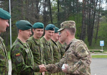 Ukrainian paratroopers complete rotation two of JMTG-U