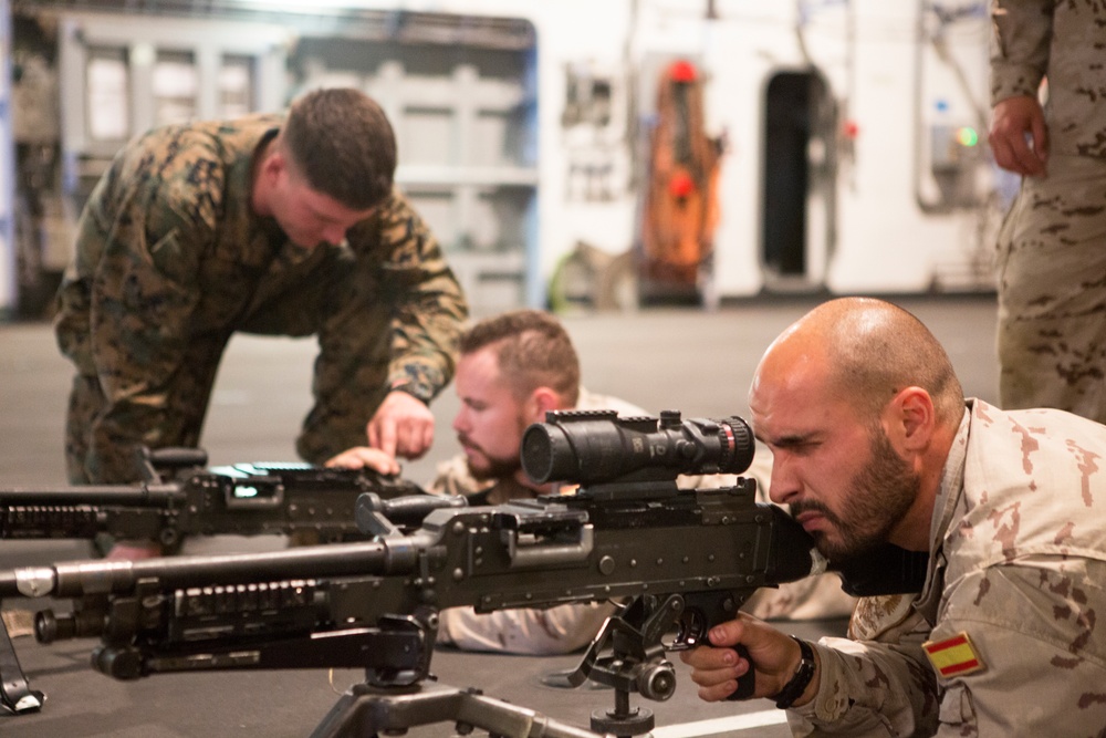 U.S. &amp; Spanish Marines conduct CQB training during AMPHIBEX 16.1